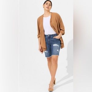 NWT!! Plus Size Dark Distressed Denim Jean Shorts Boyfriend NEW $56